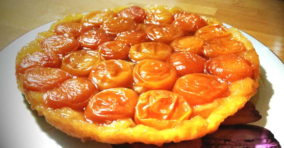You are currently viewing recette de Tarte tatin aux abricots d’été