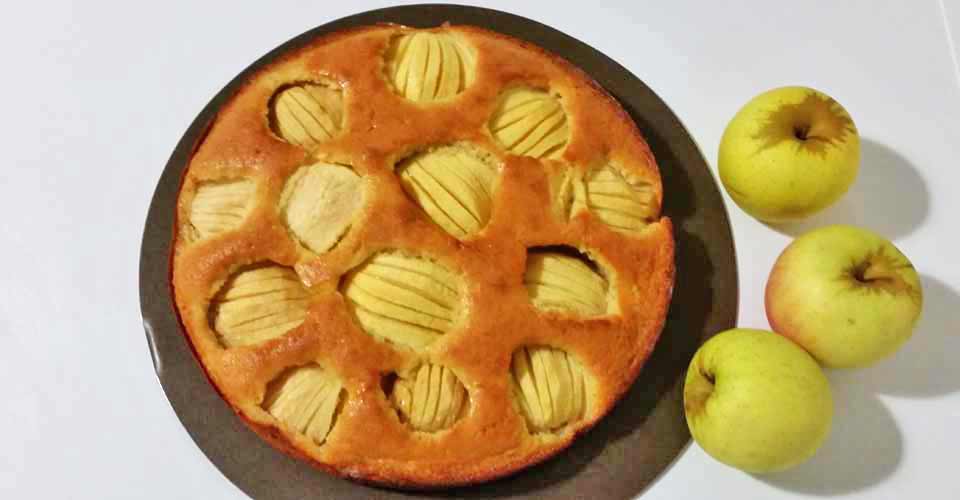 You are currently viewing Gâteau aux pommes terriblement moelleux