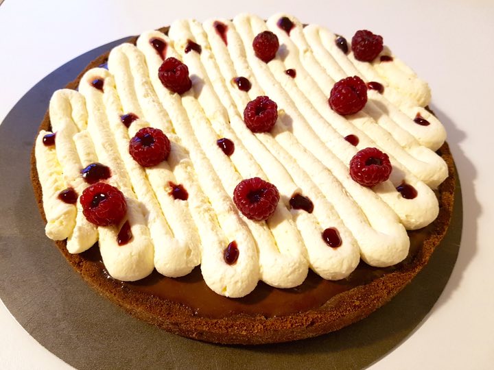 You are currently viewing Ma recette de tarte au chocolat et framboises