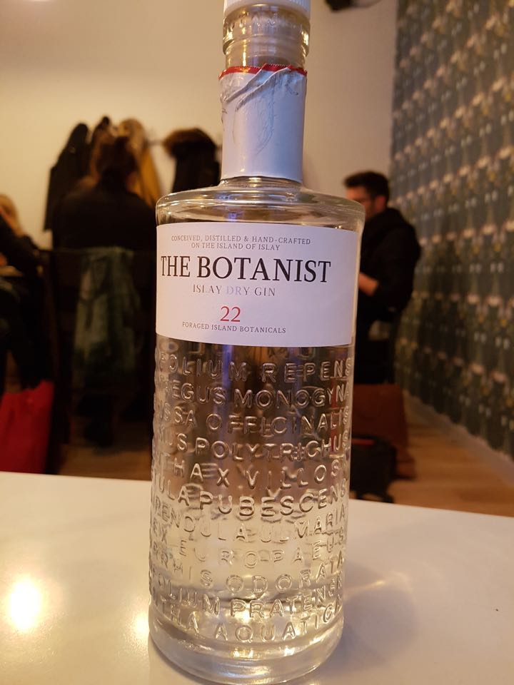 bouteille gin - botaniste Strasbourg