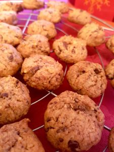 Lire la suite à propos de l’article Cookies Noix chocolat : Nusshiffele – bredeles