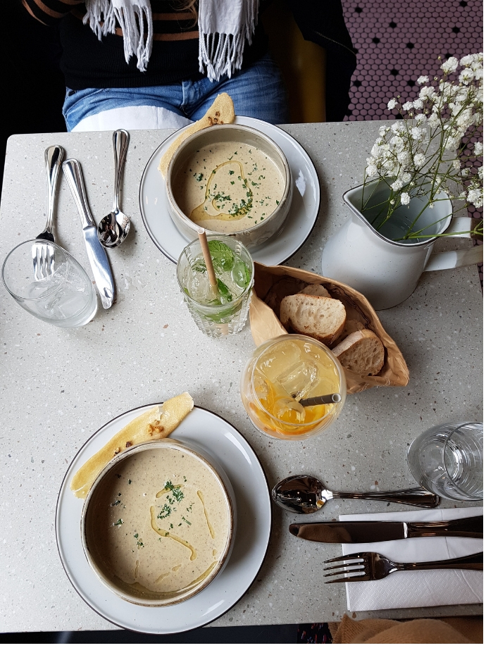 calmos-strasbourg-miss-elka-soupe champignons