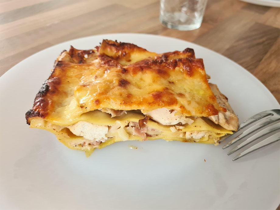 You are currently viewing Lasagnes au poulet, jambon fumé et céleri