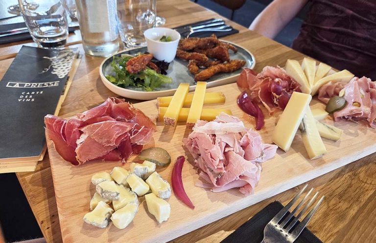 Lire la suite à propos de l’article Brasserie restaurant à Strasbourg Meinau : La Presse