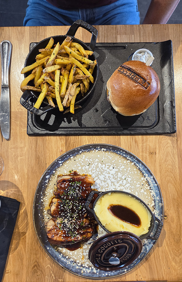 plat-burger-poitrine-porc