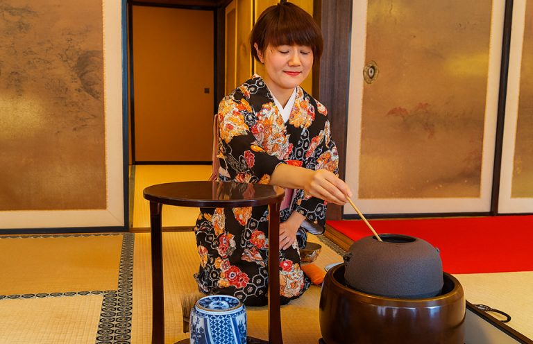 Lire la suite à propos de l’article Le thé matcha : ma boisson revitalisante préférée 